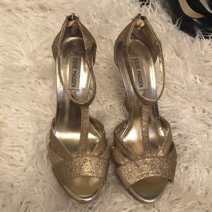 Gold Steve Madden Pumps